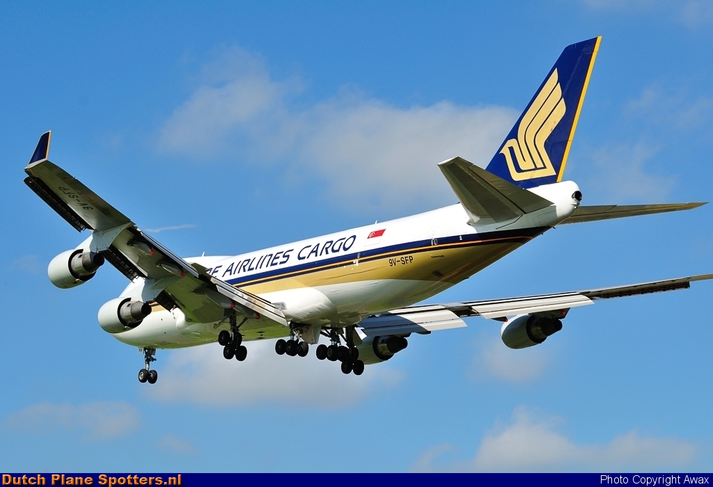 9V-SFP Boeing 747-400 Singapore Airlines Cargo by Awax