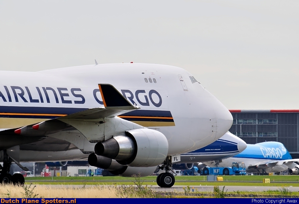 9V-SFL Boeing 747-400 Singapore Airlines Cargo by Awax