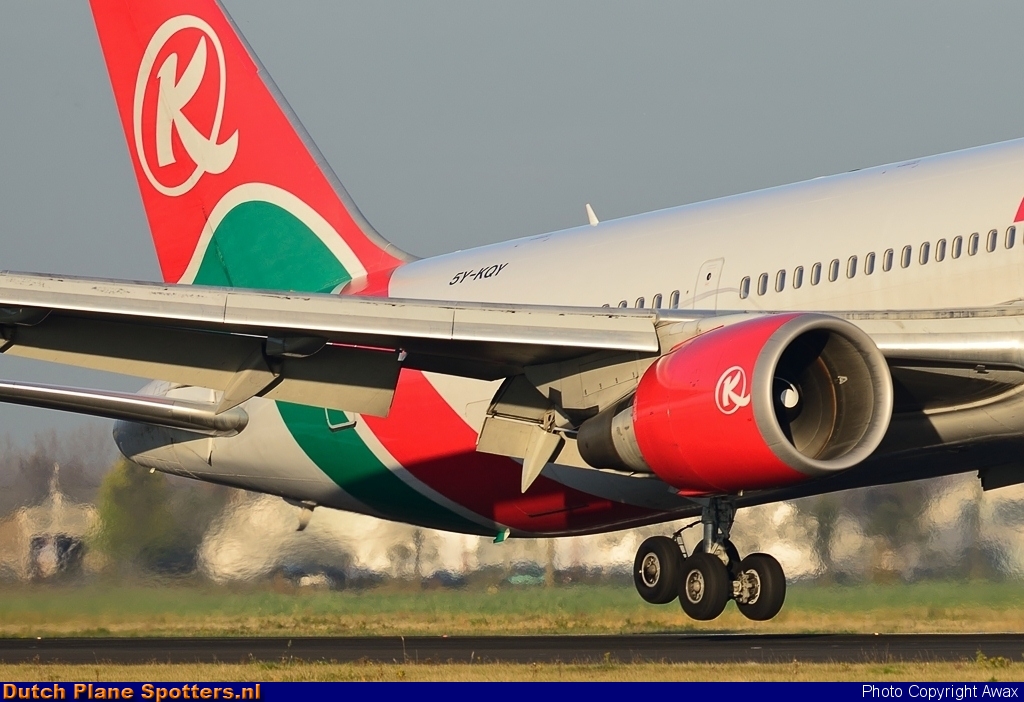 5Y-KQY Boeing 767-300 Kenya Airways by Awax