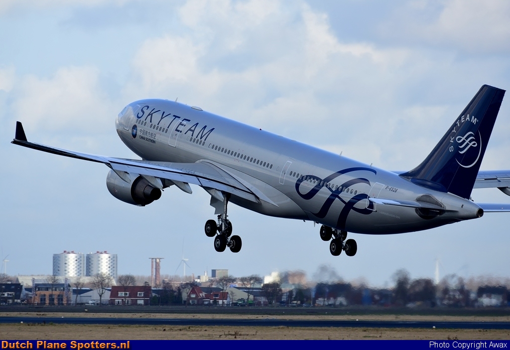 B-6528 Airbus A330-200 China Southern by Awax