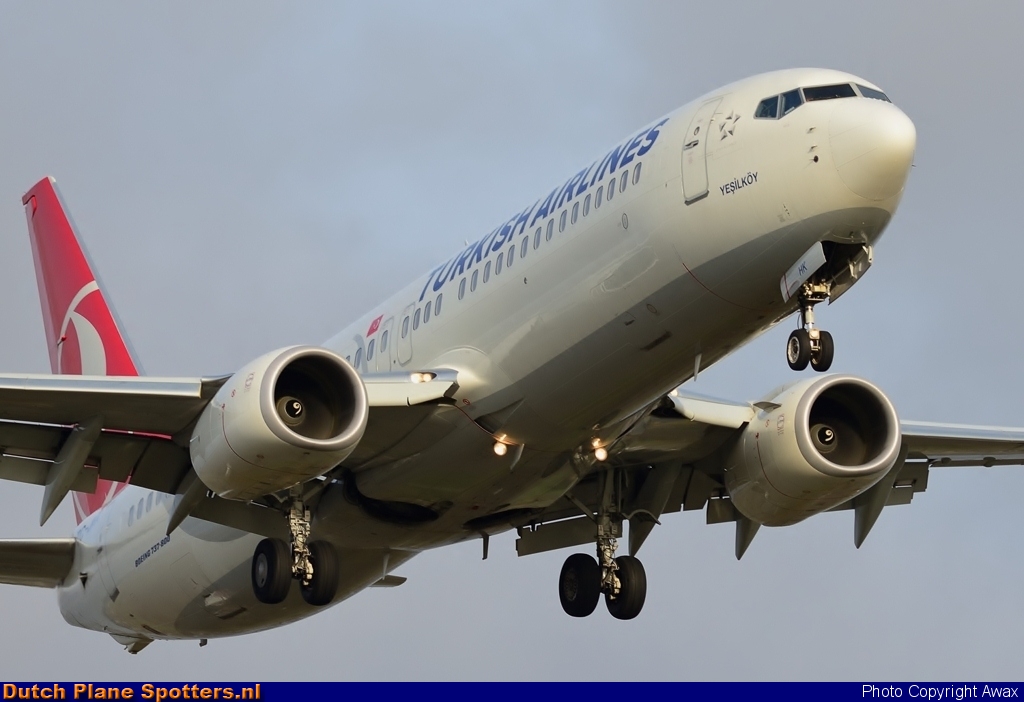 TC-JHK Boeing 737-800 Turkish Airlines by Awax