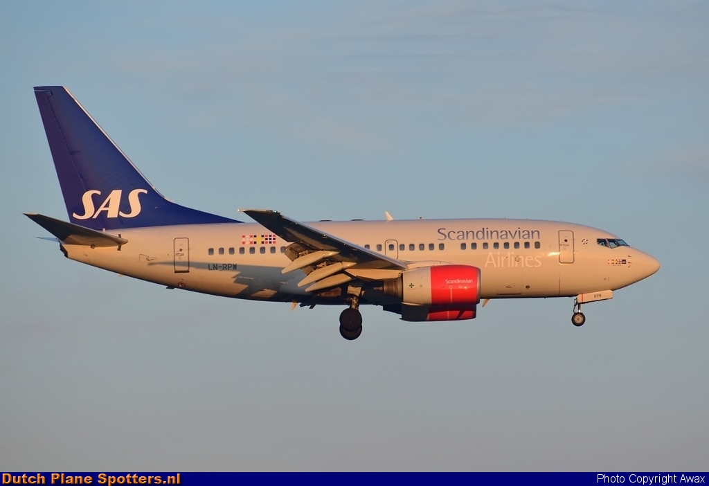 LN-RPW Boeing 737-600 SAS Scandinavian Airlines by Awax