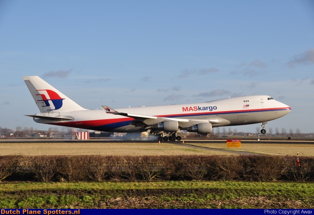9M-MPS Boeing 747-400 MASkargo by Awax