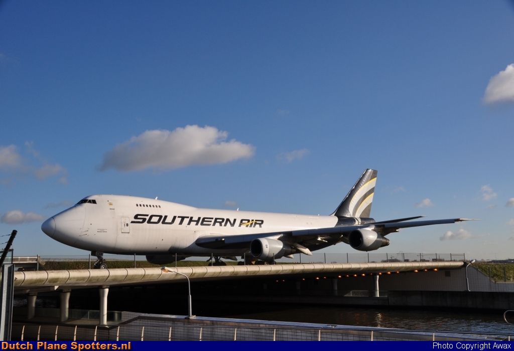 N758SA Boeing 747-200 Southern Air by Awax