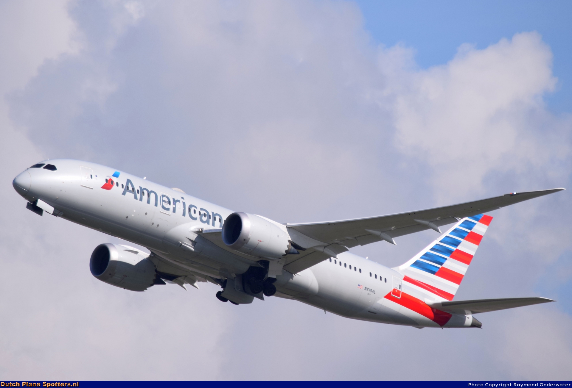 N818AL Boeing 787-8 Dreamliner American Airlines by Raymond Onderwater