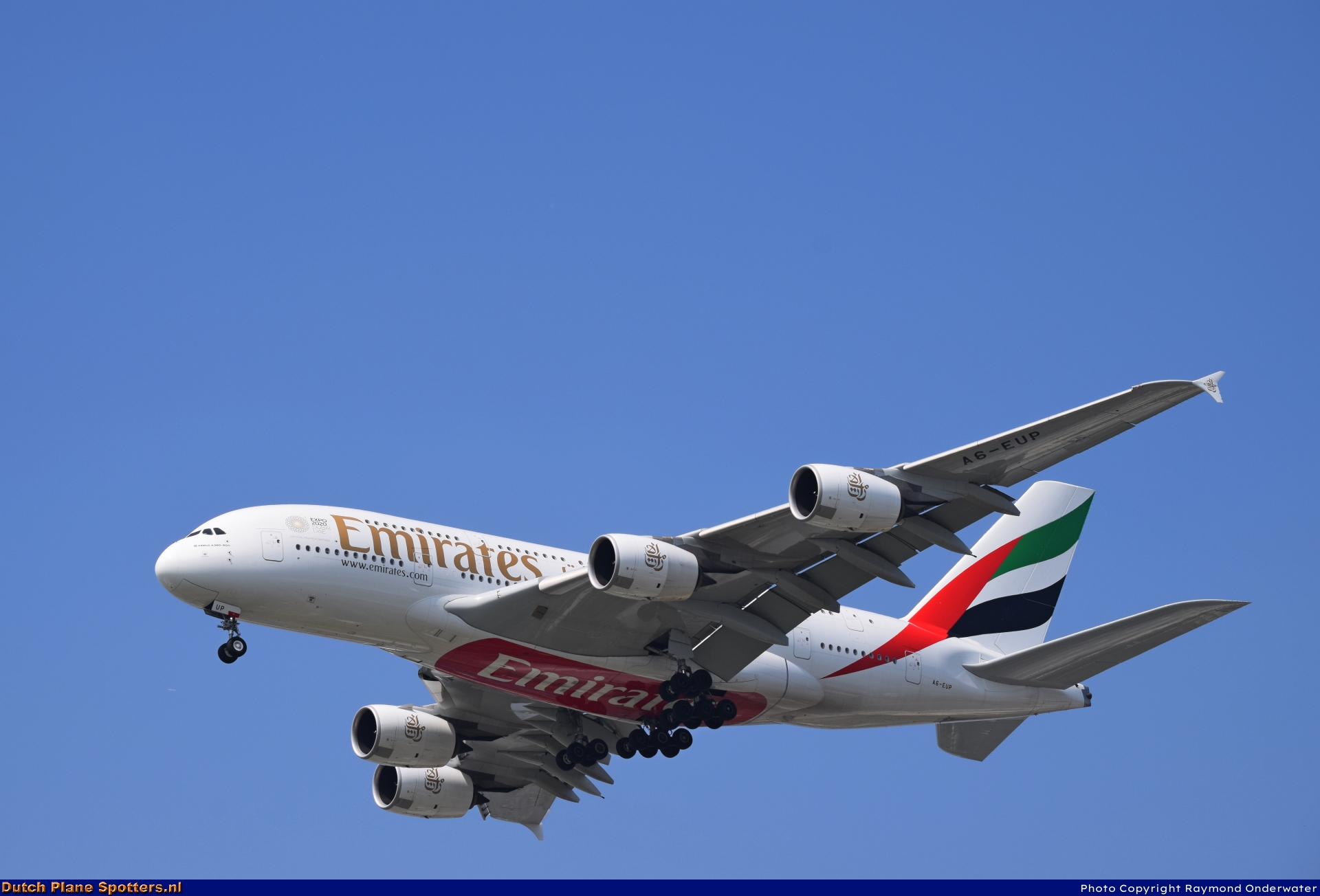 A6-EUP Airbus A380-800 Emirates by Raymond Onderwater