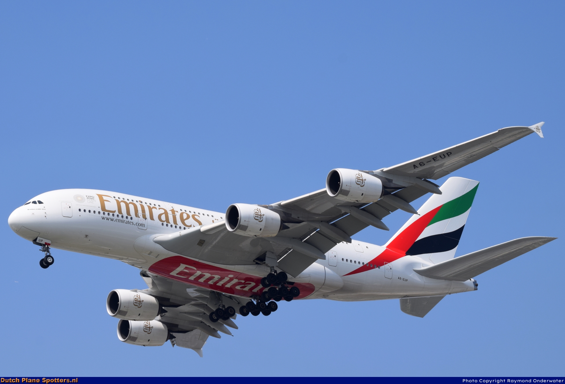 A6-EUP Airbus A380-800 Emirates by Raymond Onderwater
