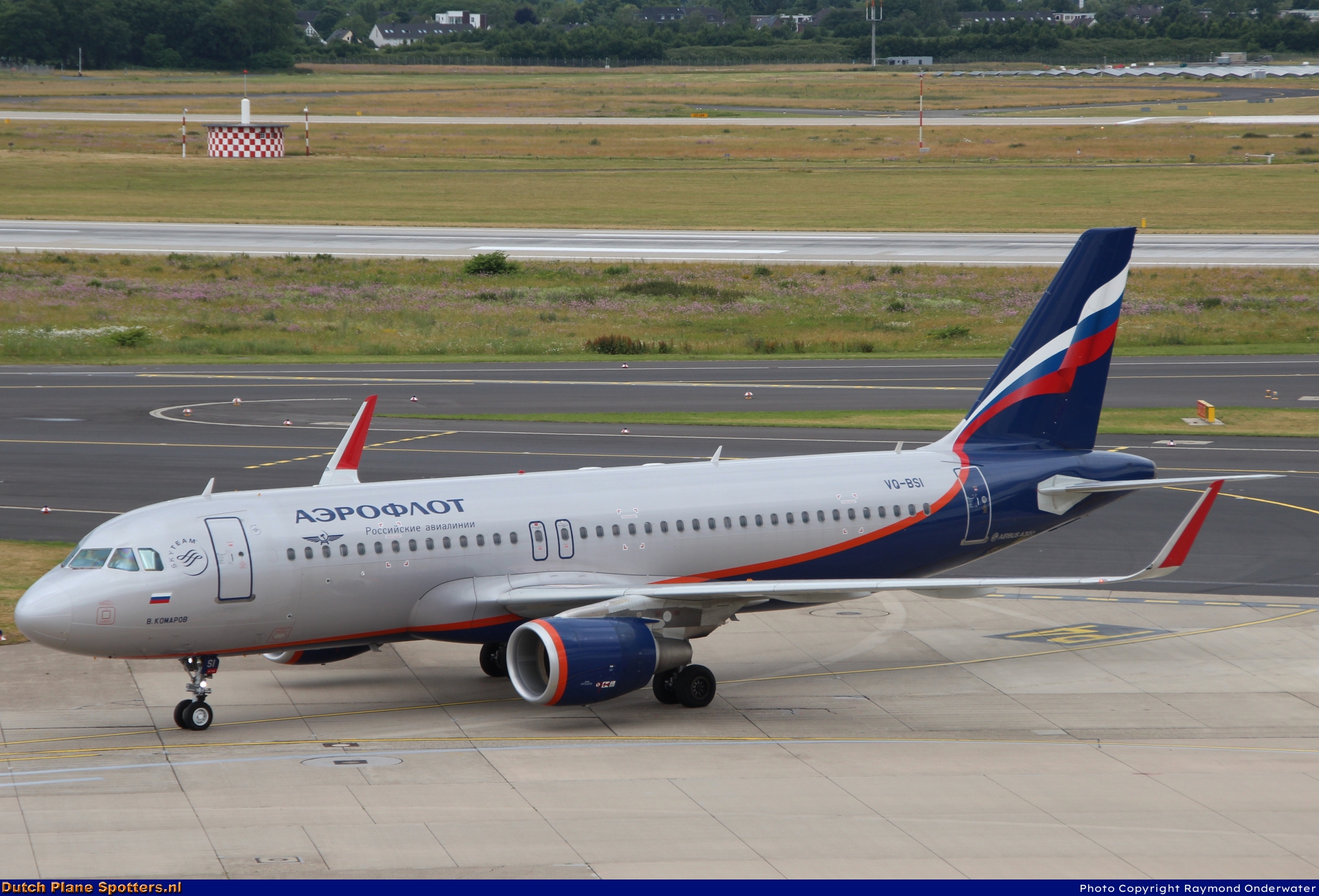 VQ-BSI Airbus A320 Aeroflot - Russian Airlines by Raymond Onderwater