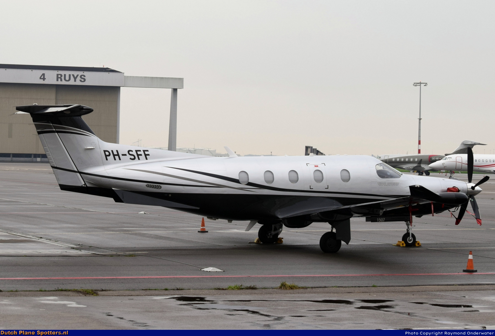 PH-SFF Pilatus PC-21 Private by Raymond Onderwater