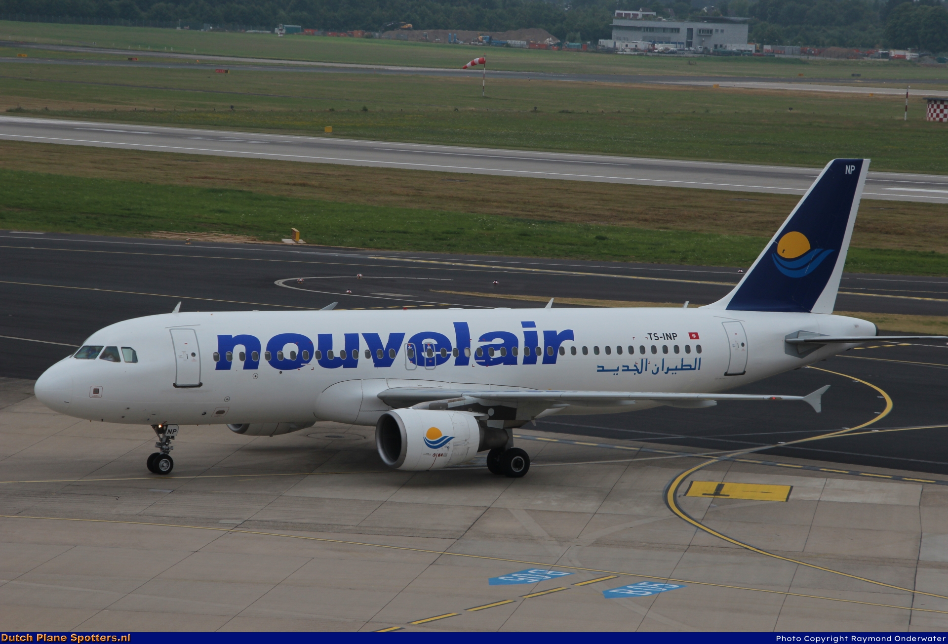 TS-INP Airbus A320 Nouvelair by Raymond Onderwater