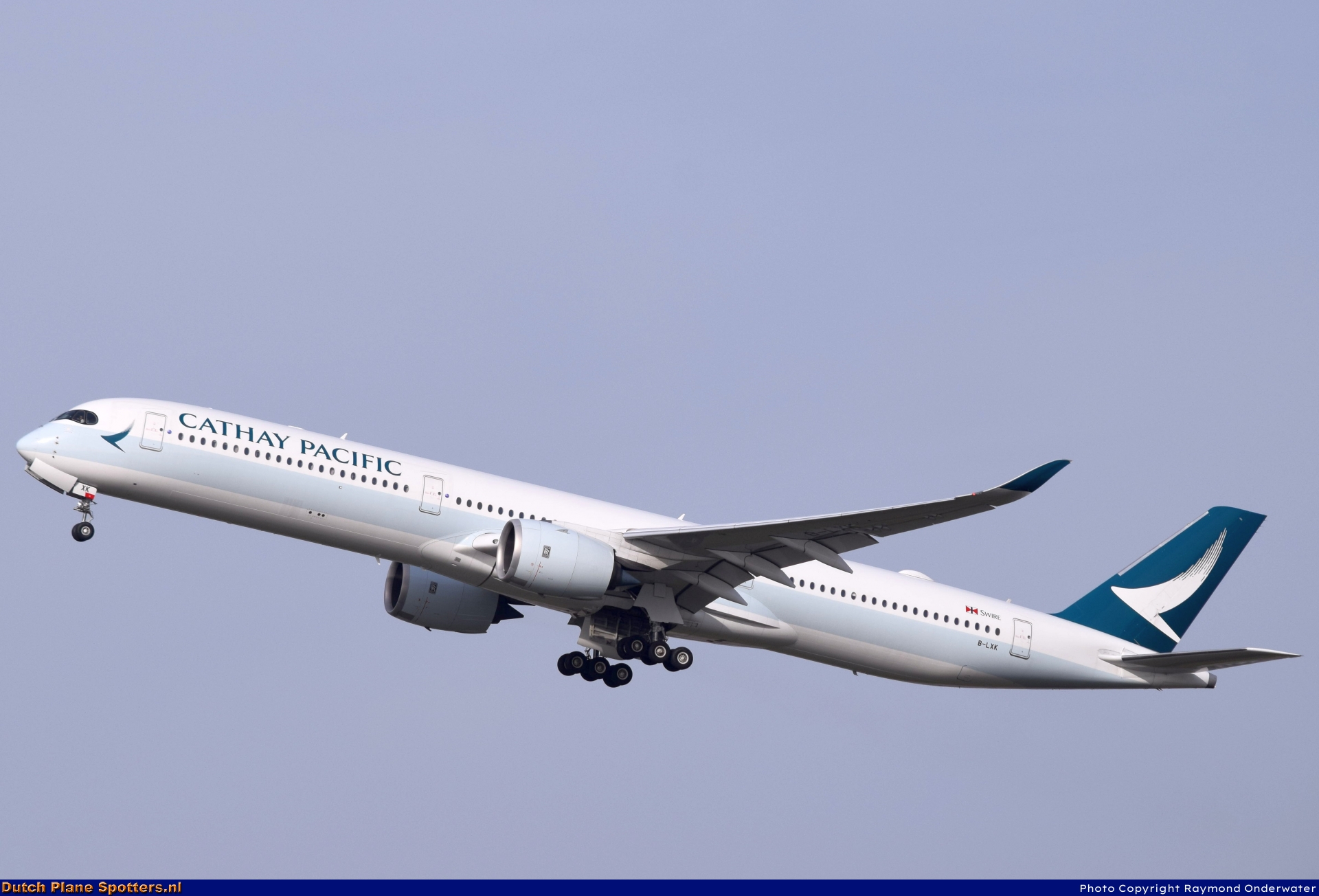 B-LXK Airbus A350-1000 Cathay Pacific by Raymond Onderwater