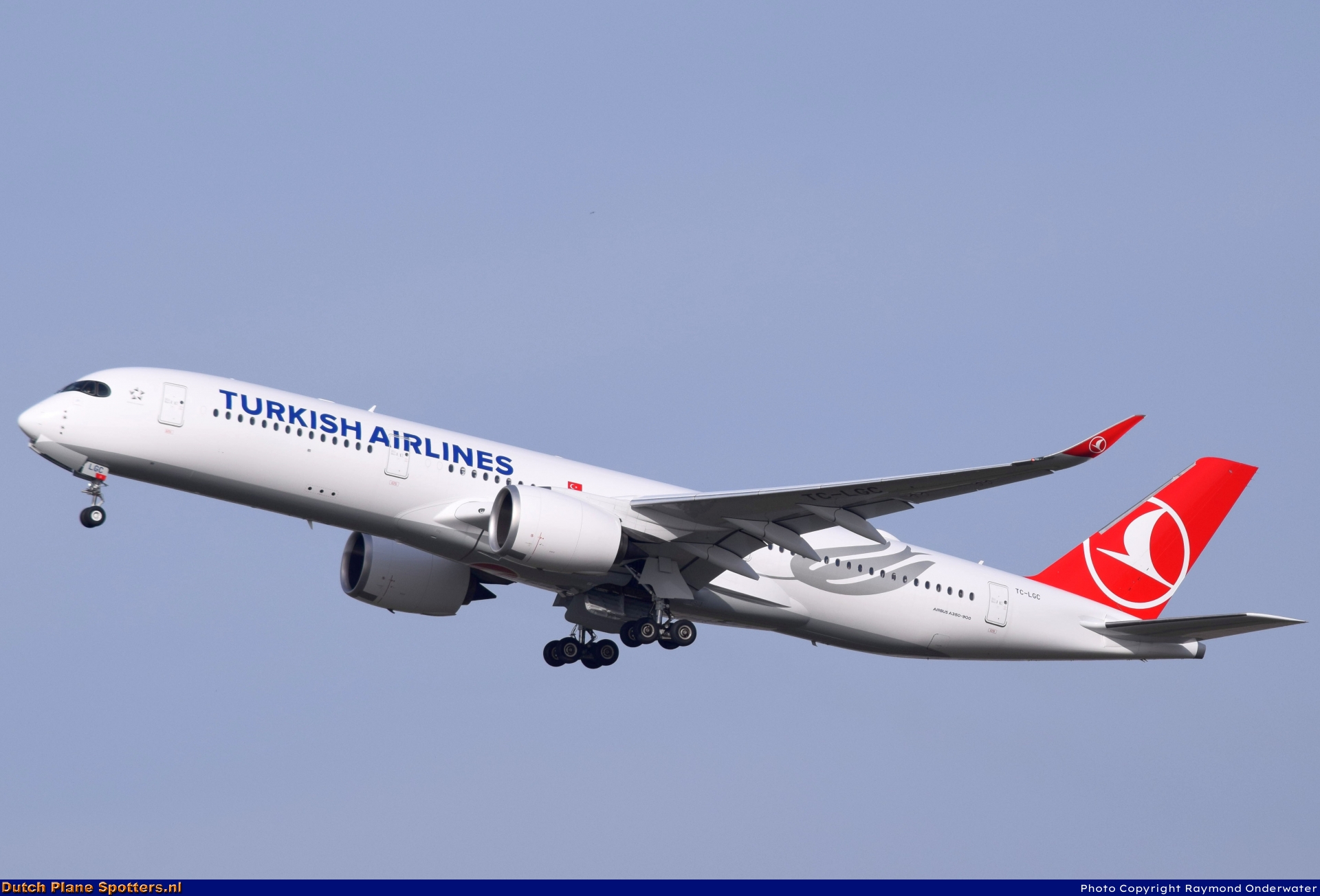 TC-LGC Airbus A350-900 Turkish Airlines by Raymond Onderwater