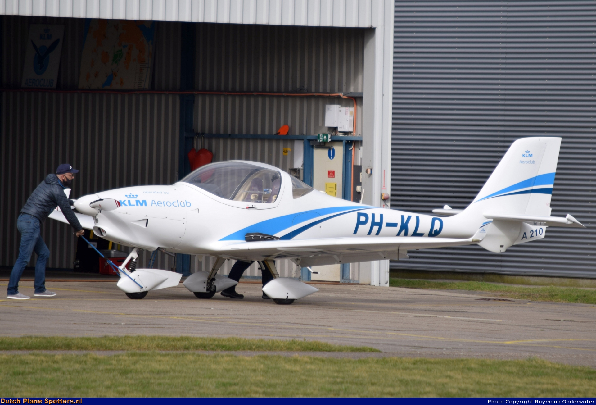 PH-KLQ Aquila A210 KLM Aeroclub by Raymond Onderwater