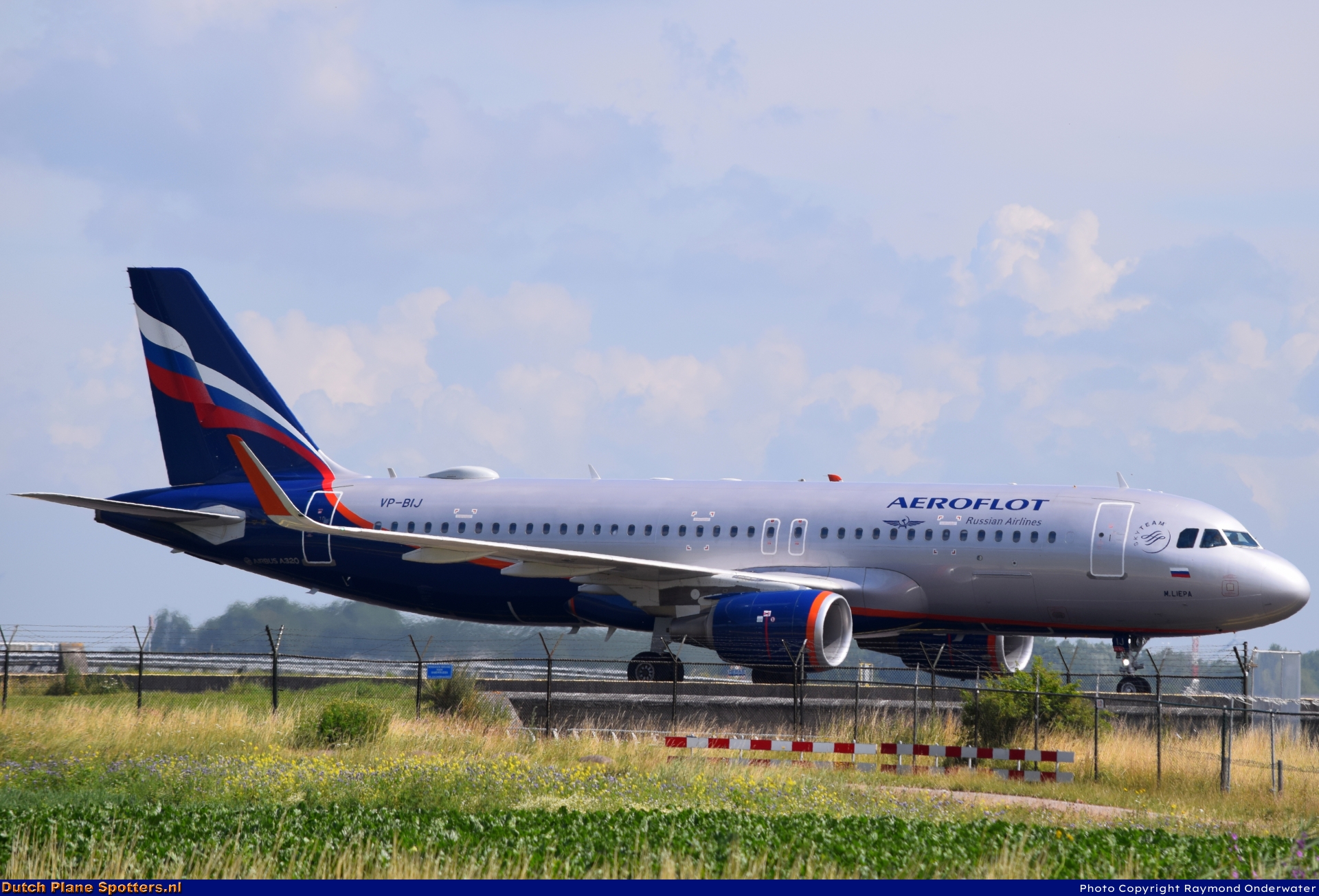 VP-BIJ Airbus A320 Aeroflot - Russian Airlines by Raymond Onderwater