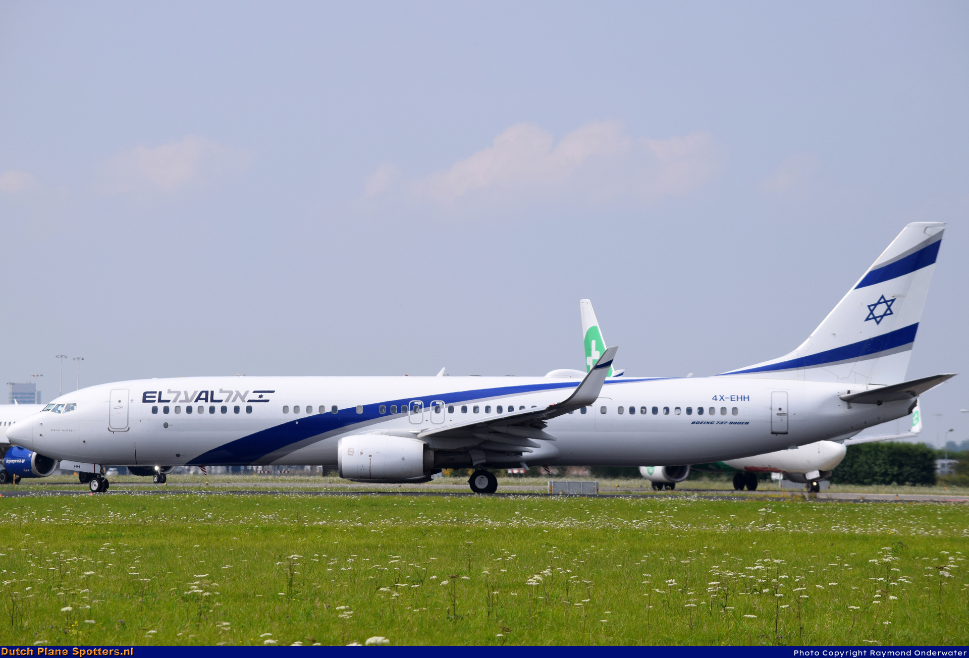 4X-EHH Boeing 737-900 El Al Israel Airlines by Raymond Onderwater
