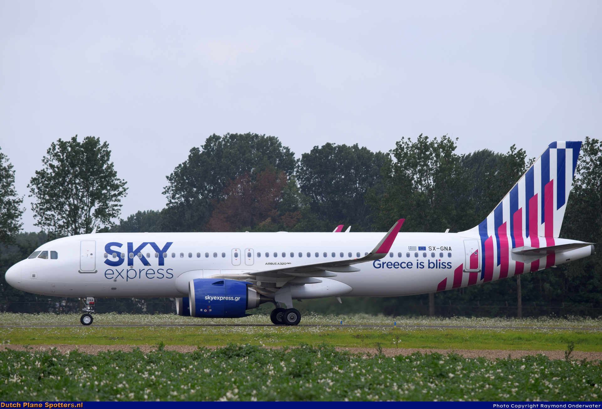SX-GNA Airbus A320neo Sky Express by Raymond Onderwater