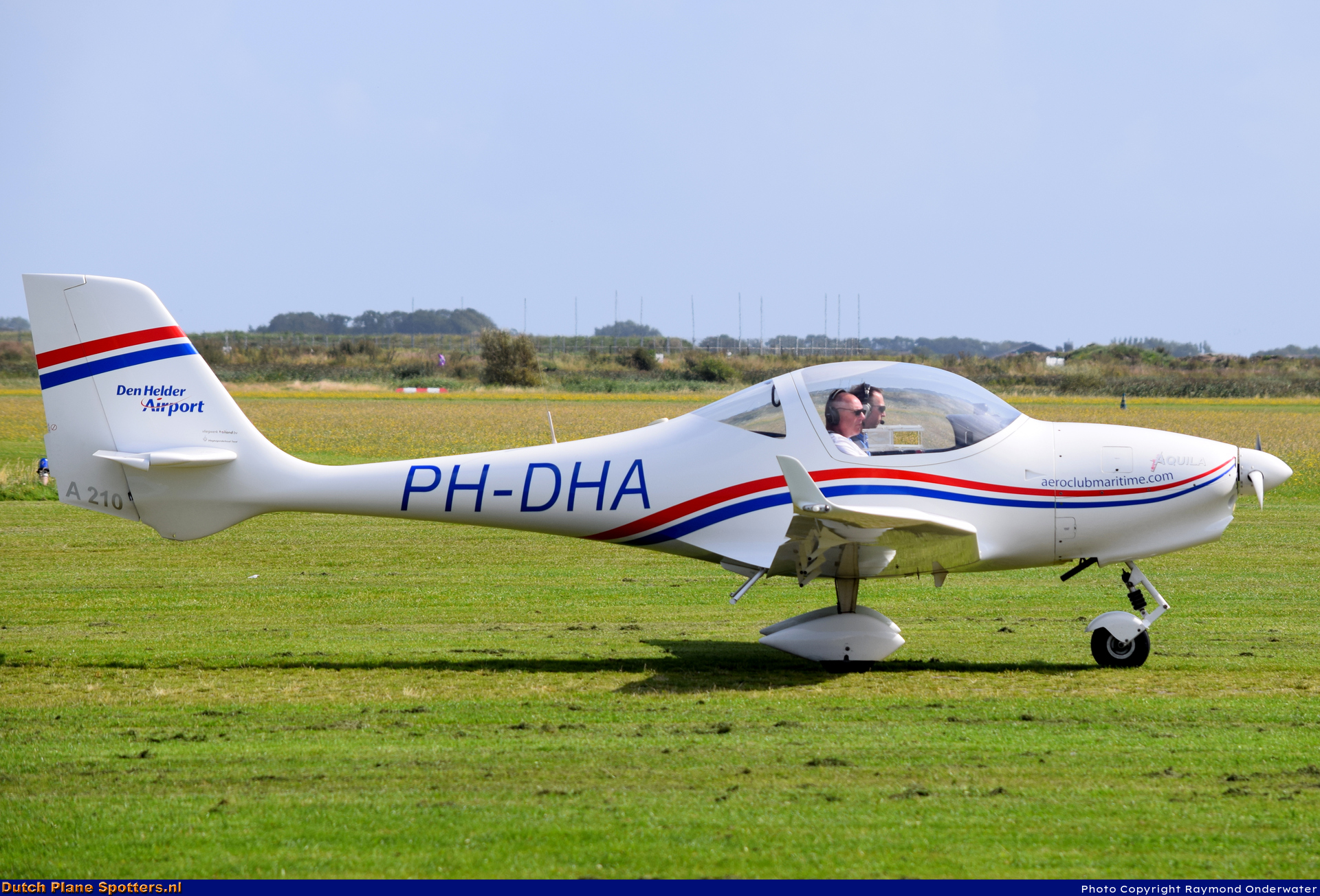 PH-DHA Aquila A210 Private by Raymond Onderwater