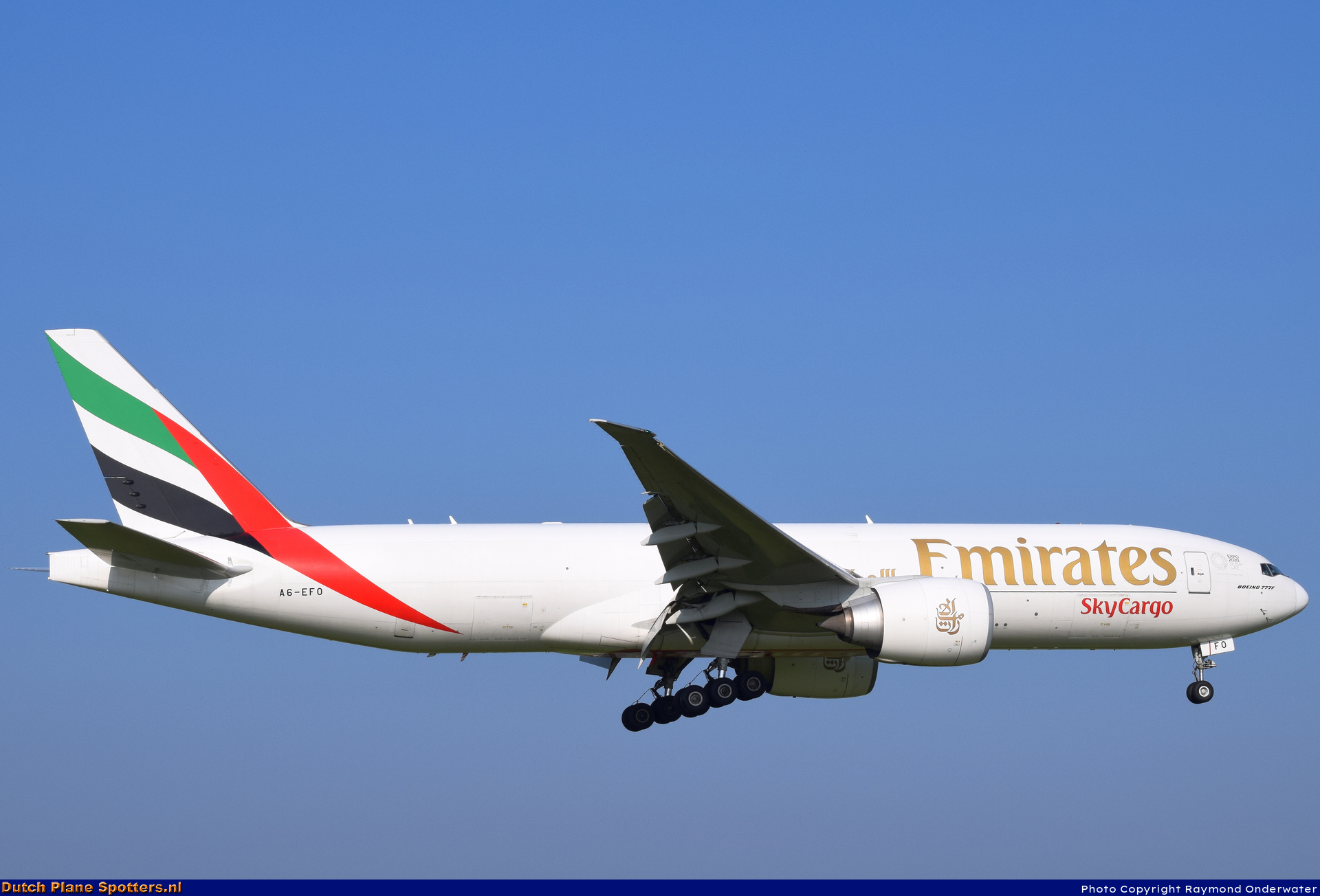 A6-EFO Boeing 777-F Emirates Sky Cargo by Raymond Onderwater