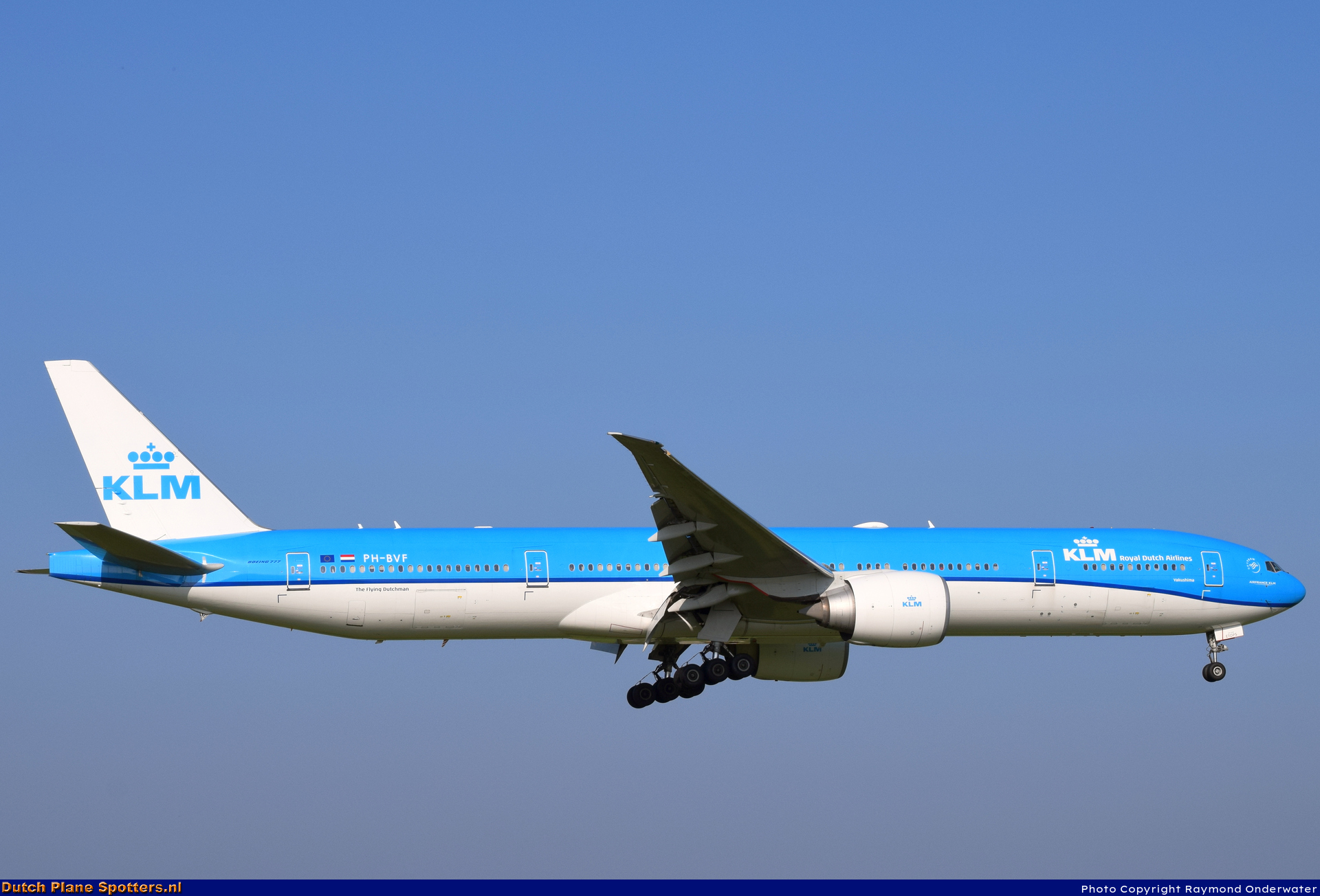 PH-BVF Boeing 777-300 KLM Royal Dutch Airlines by Raymond Onderwater