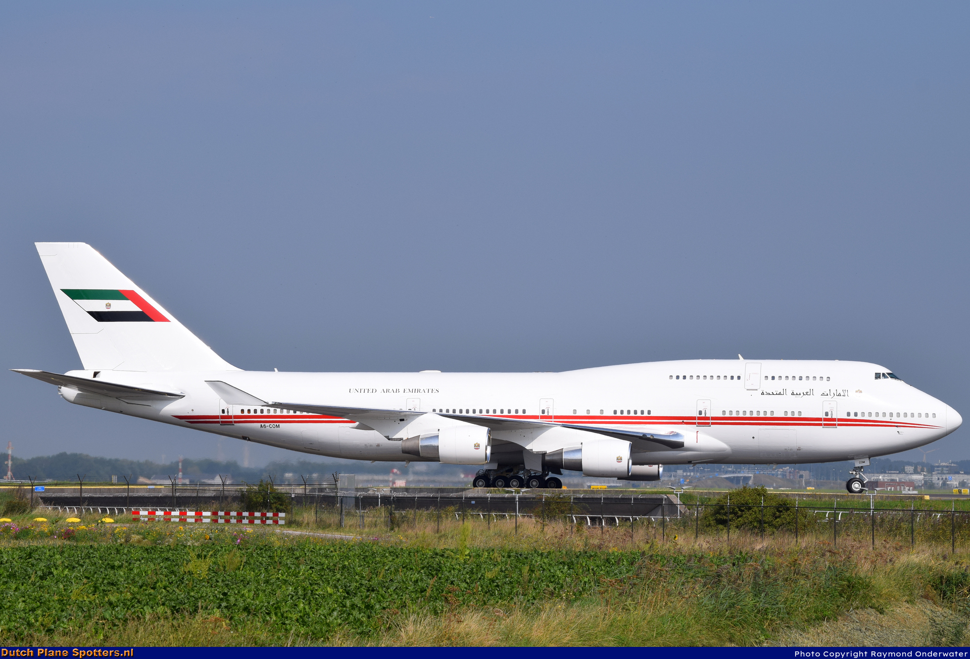 A6-COM Boeing 747-400 Dubai Air Wing by Raymond Onderwater