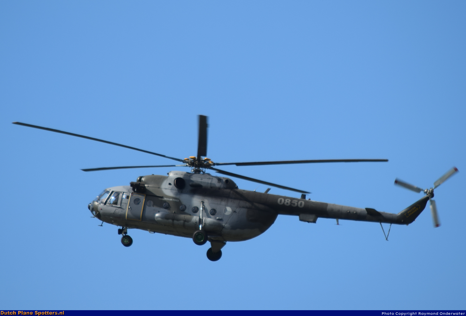 0850 Mil Mi-17 MIL - Czech Republic Air Force by Raymond Onderwater