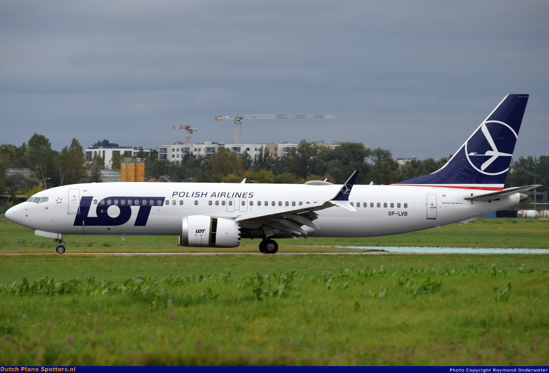 SP-LVB Boeing 737 MAX 8 LOT Polish Airlines by Raymond Onderwater