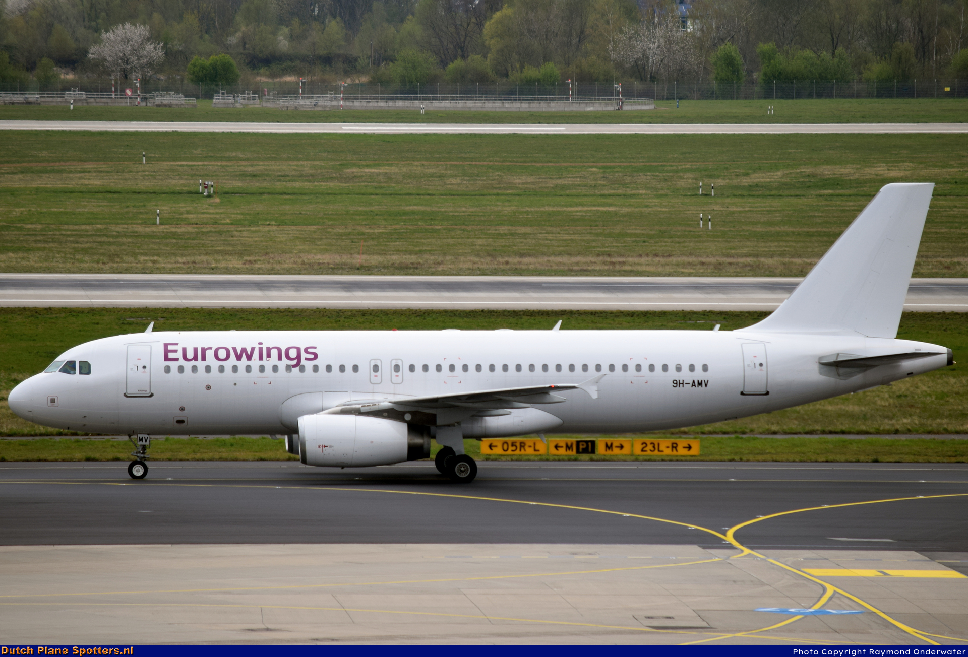 9H-AMV Airbus A320 Avion Express Malta (Eurowings) by Raymond Onderwater
