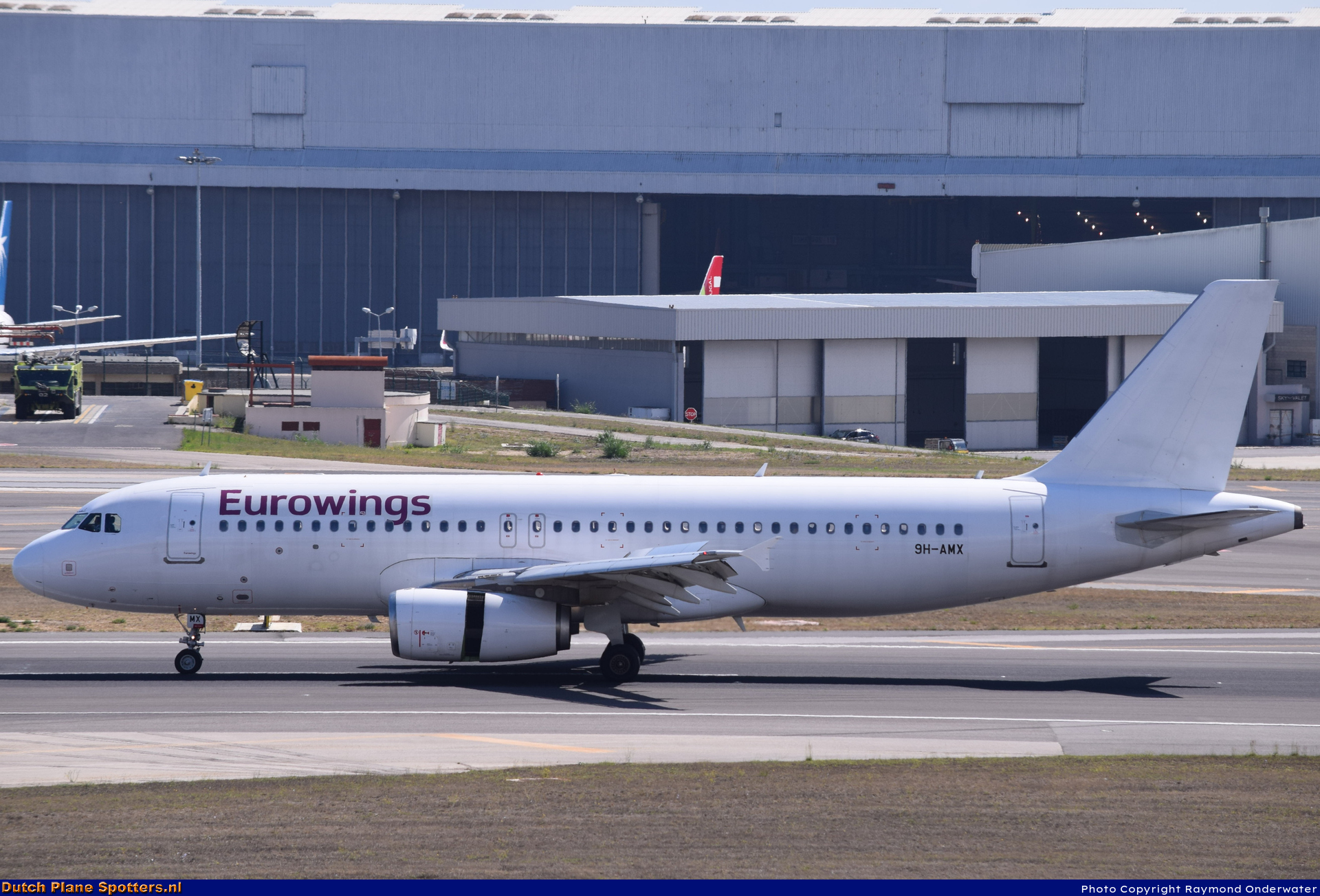 9H-AMX Airbus A320 Avion Express Malta (Eurowings) by Raymond Onderwater