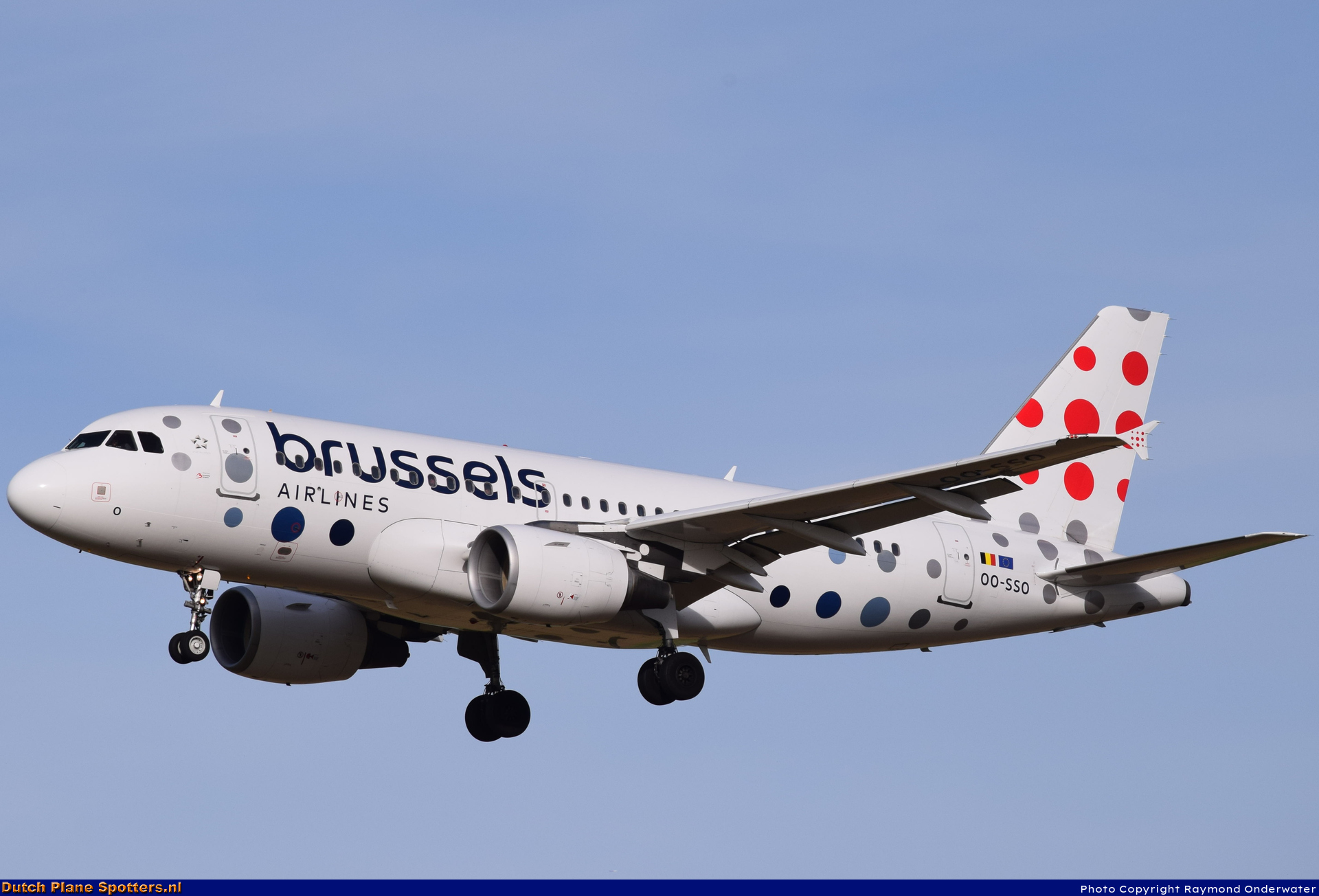 OO-SSO Airbus A319 Brussels Airlines by Raymond Onderwater