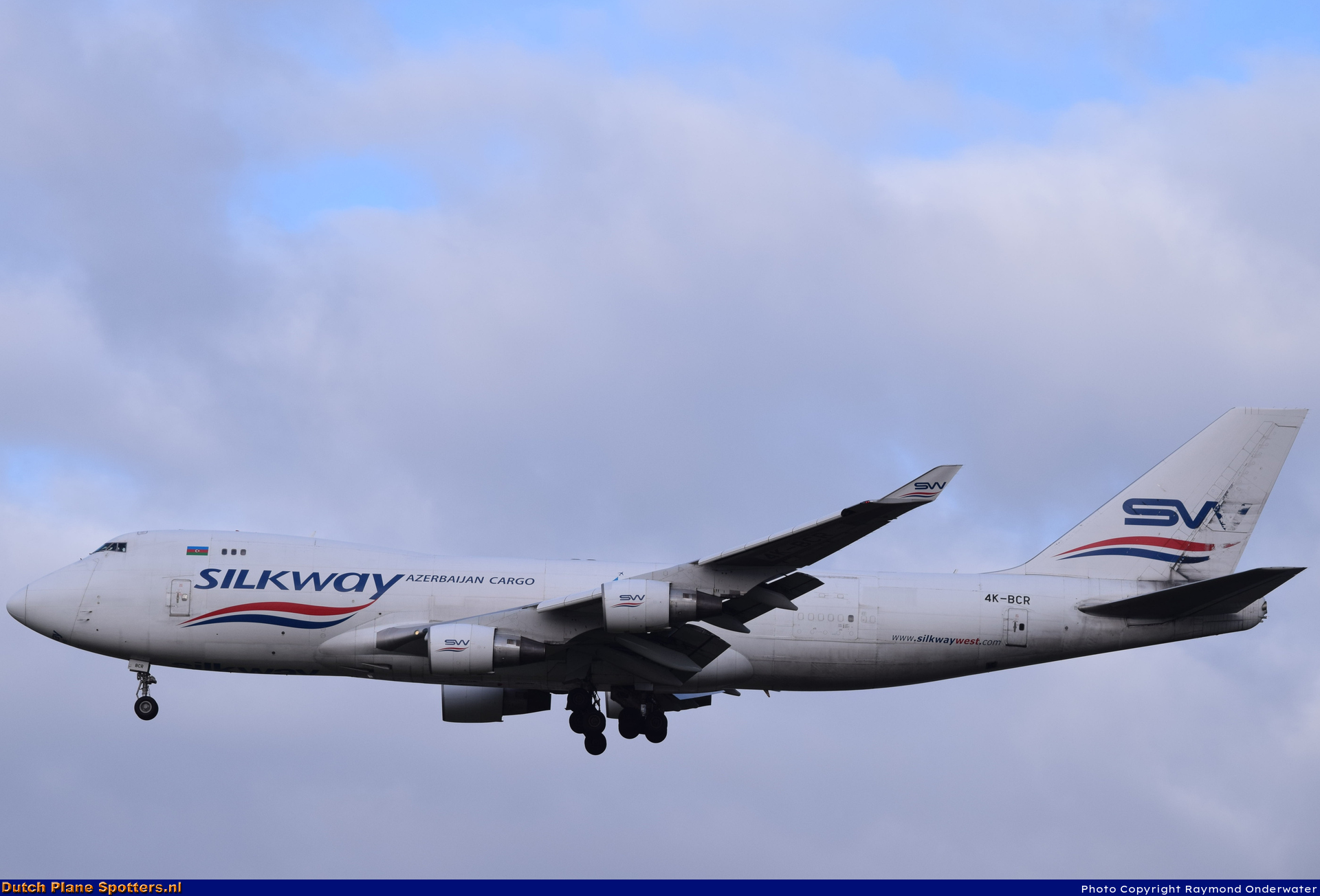 4K-BCR Boeing 747-400 Silk Way West Airlines by Raymond Onderwater
