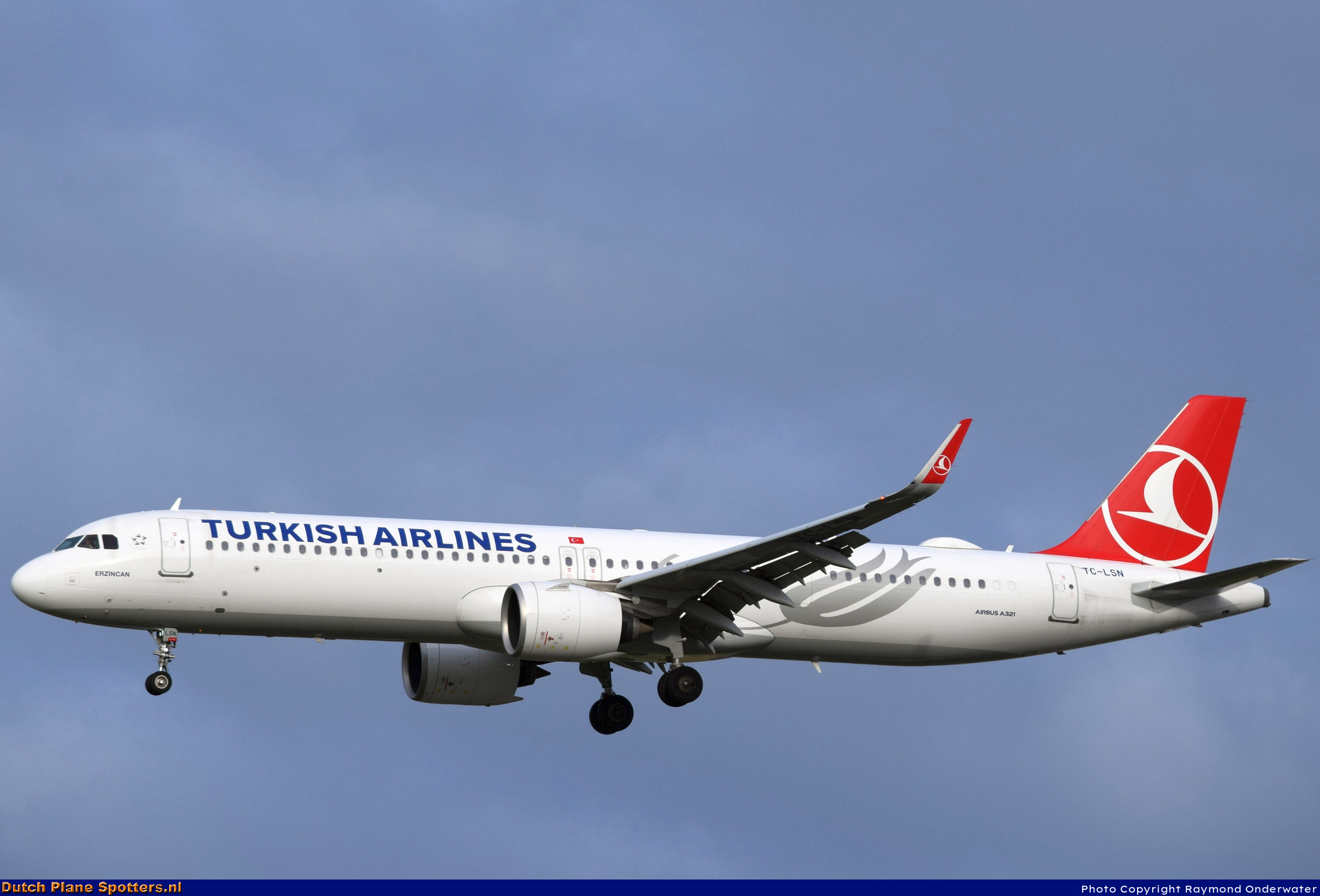 TC-LSN Airbus A321neo Turkish Airlines by Raymond Onderwater
