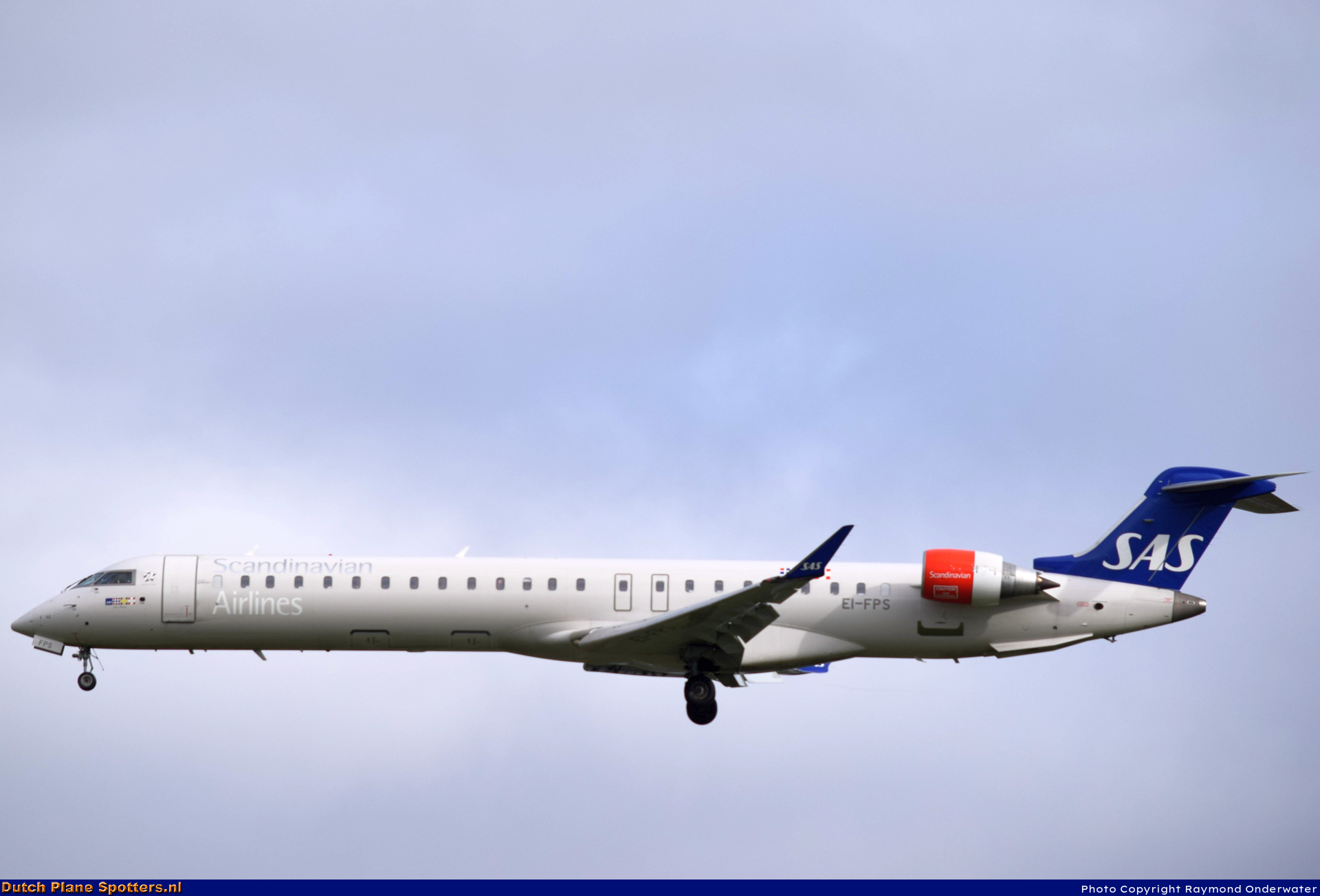 EI-FPS Bombardier Canadair CRJ900 Cityjet (SAS Scandinavian Airlines) by Raymond Onderwater