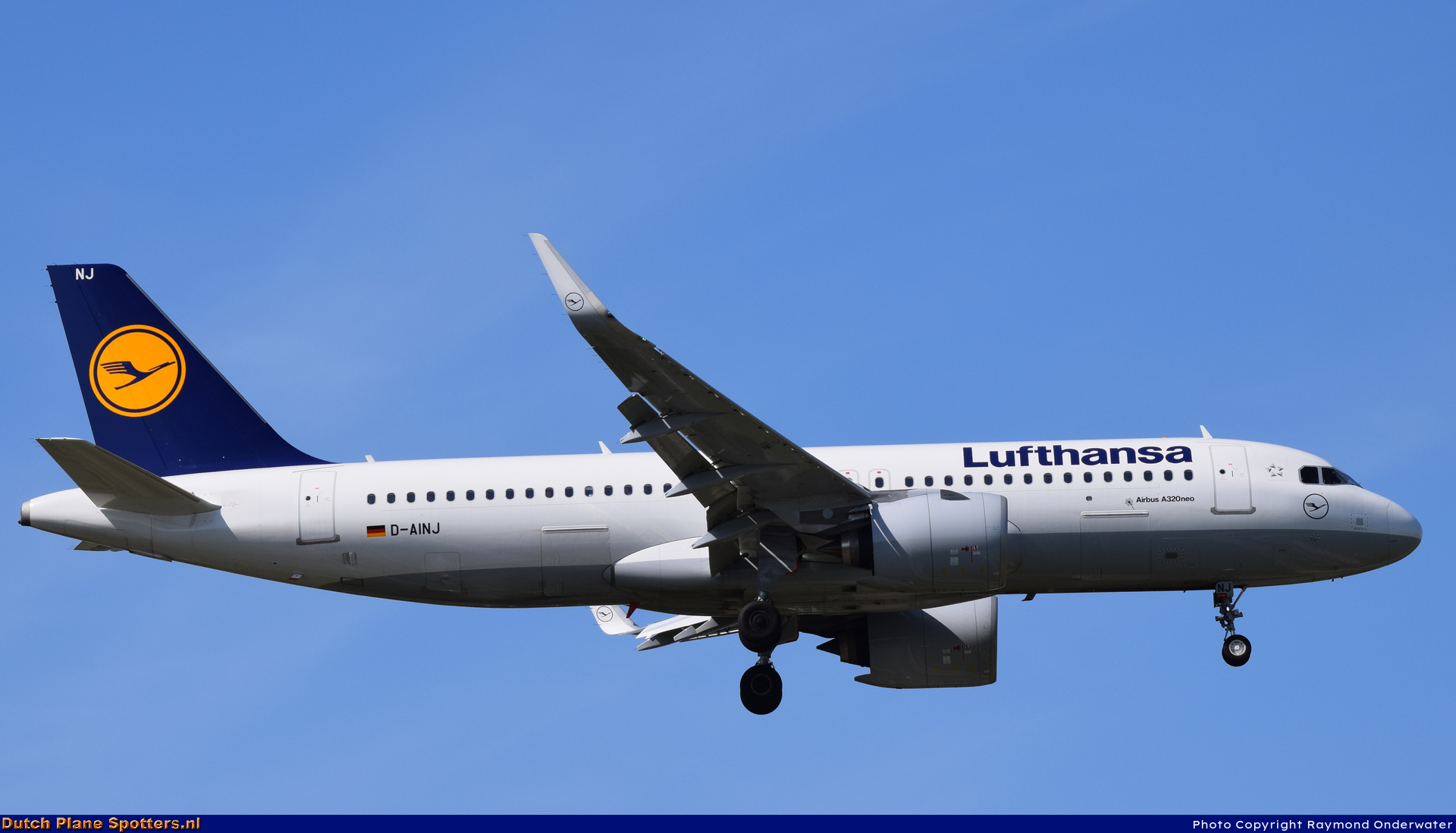 D-AINJ Airbus A320neo Lufthansa by Raymond Onderwater