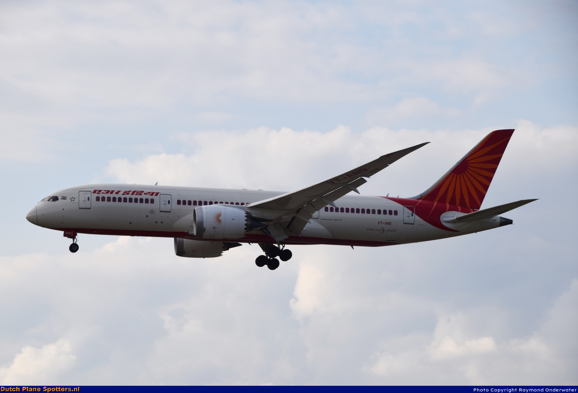 VT-AND Boeing 787-8 Dreamliner Air India by Raymond Onderwater