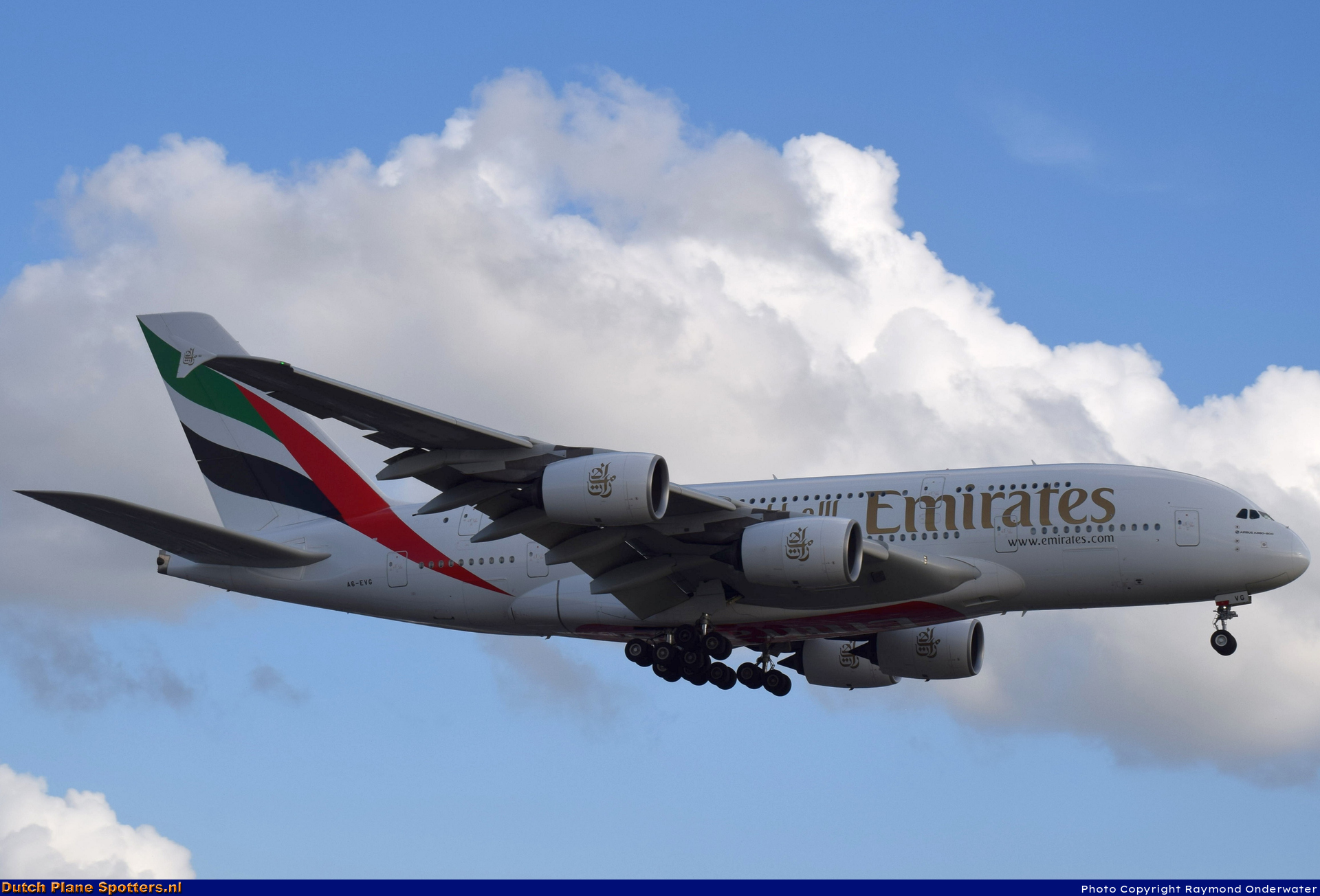 A6-EVG Airbus A380-800 Emirates by Raymond Onderwater