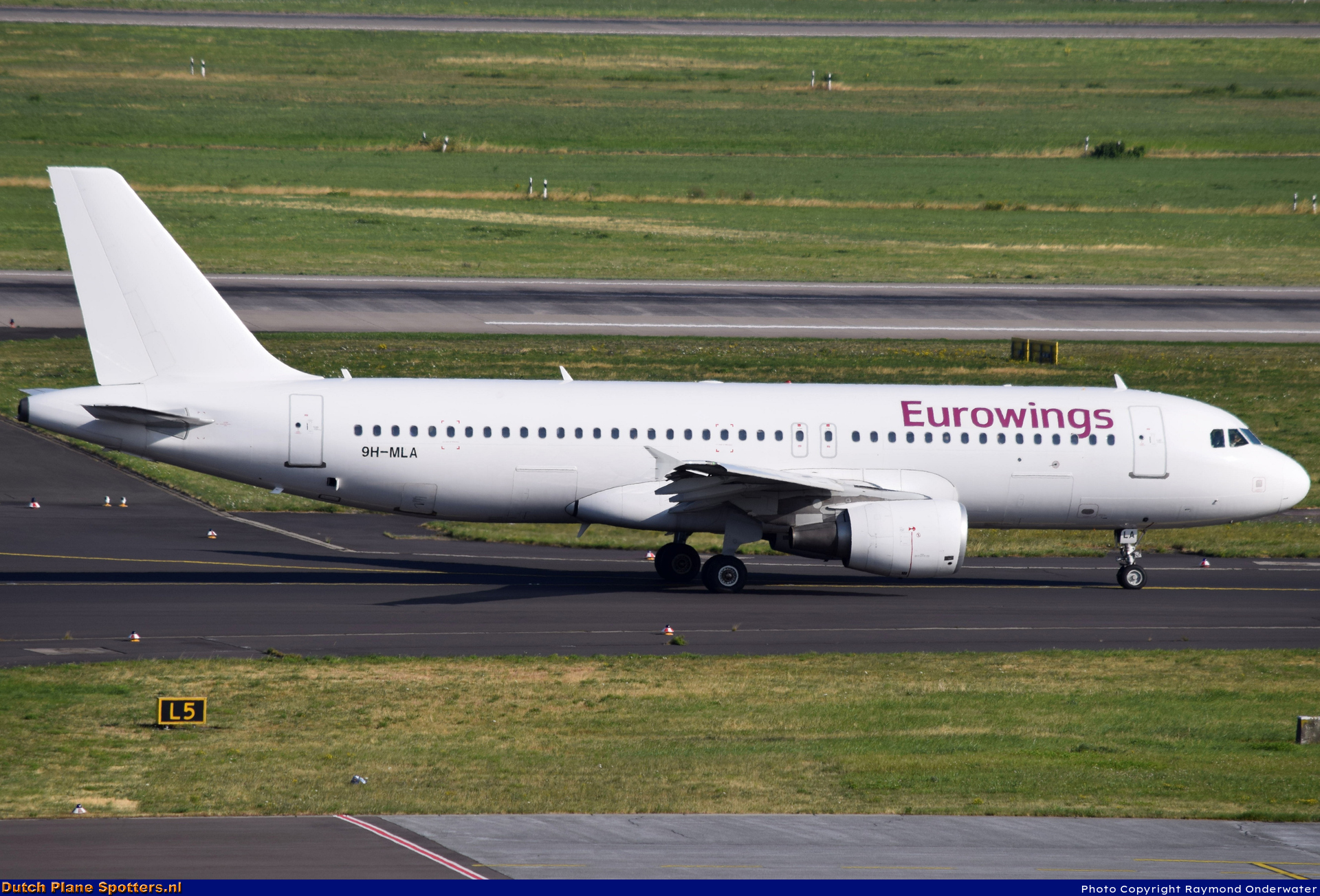 9H-MLA Airbus A320 Avion Express Malta (Eurowings) by Raymond Onderwater