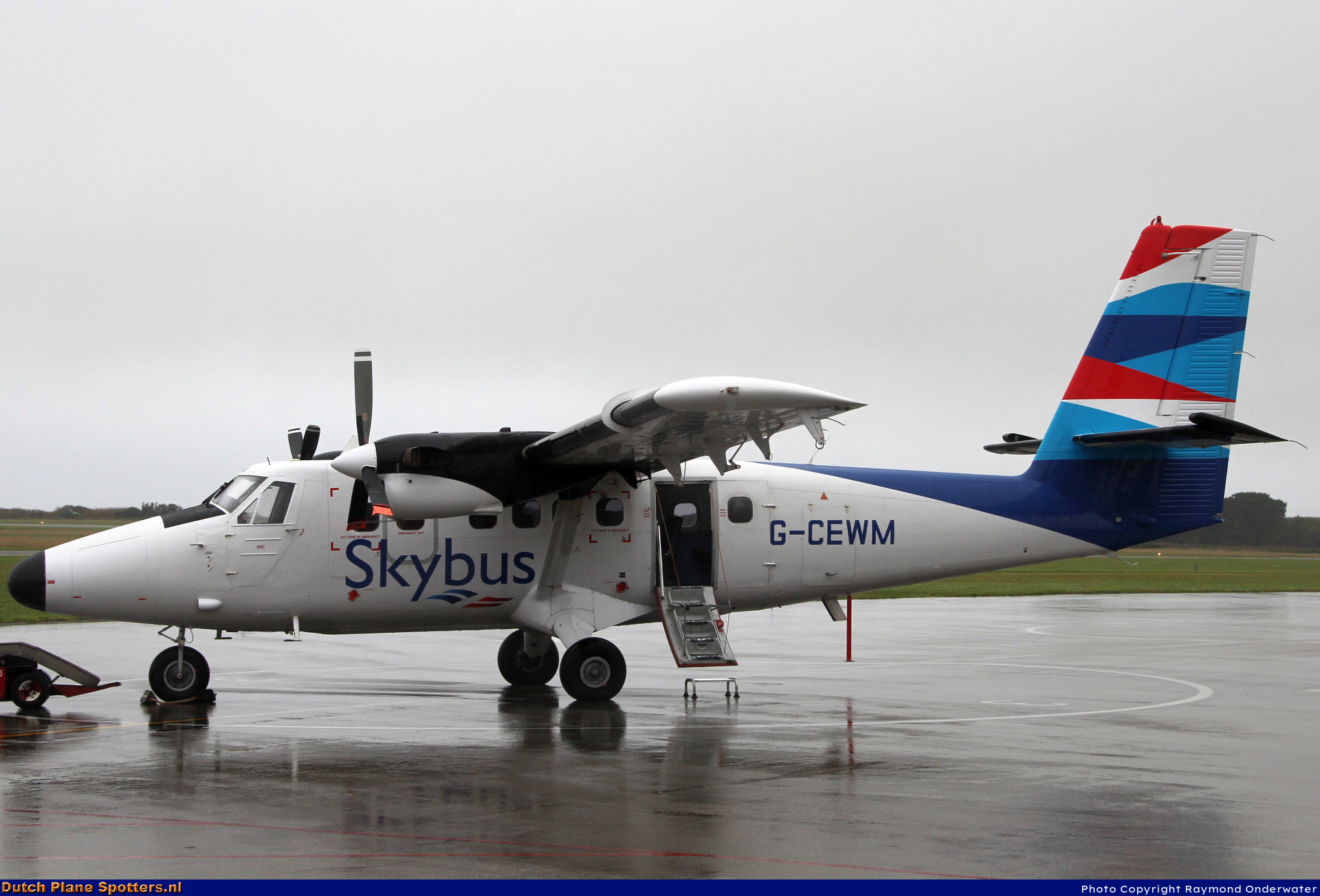 G-CEWM De Havilland Canada DHC-6 Twin Otter Isles of Scilly Skybus by Raymond Onderwater