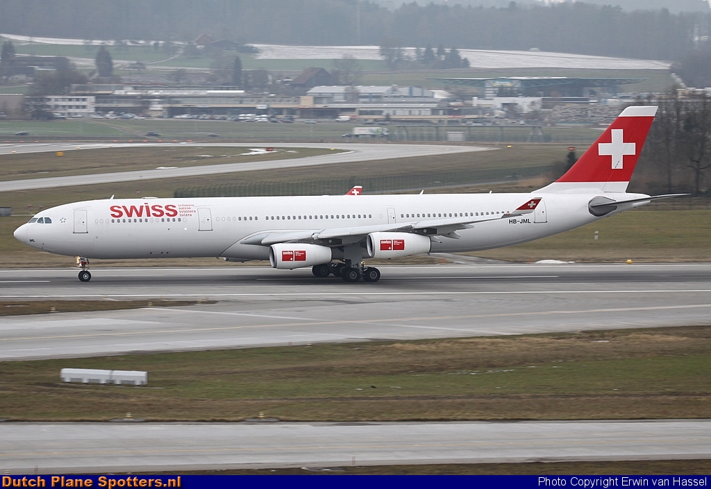 HB-JML Airbus A340-300 Swiss International Air Lines by Erwin van Hassel