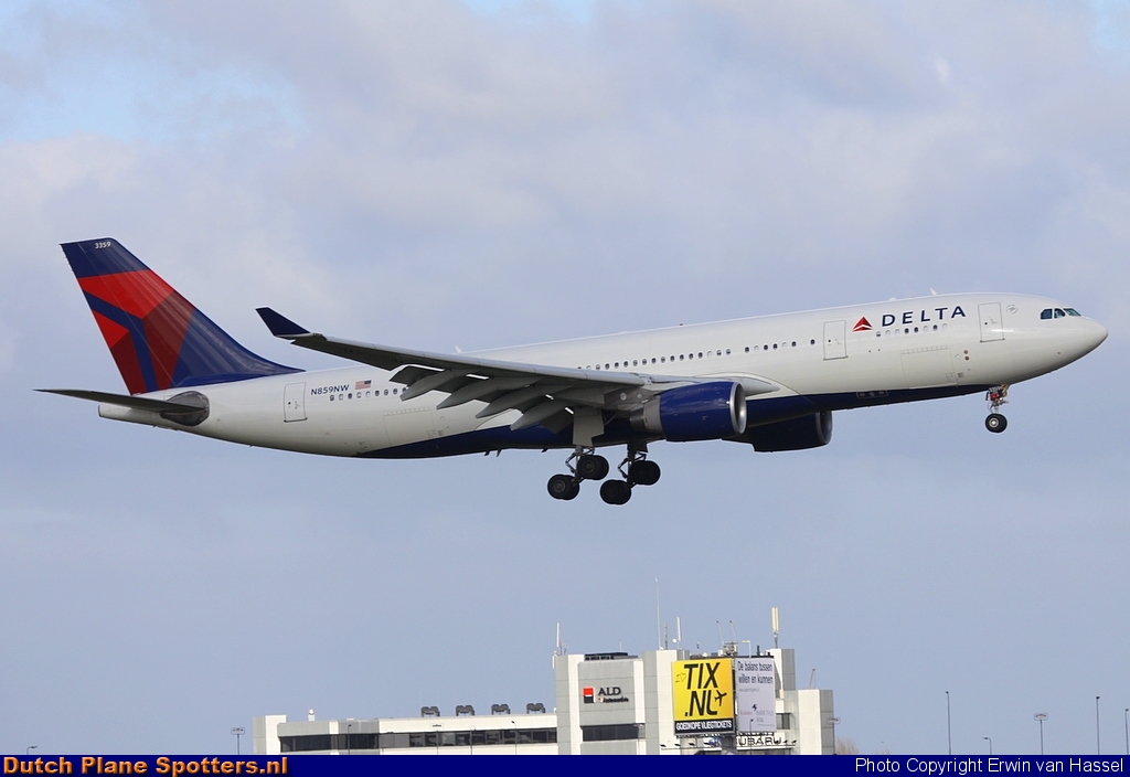 N859NW Airbus A330-200 Delta Airlines by Erwin van Hassel