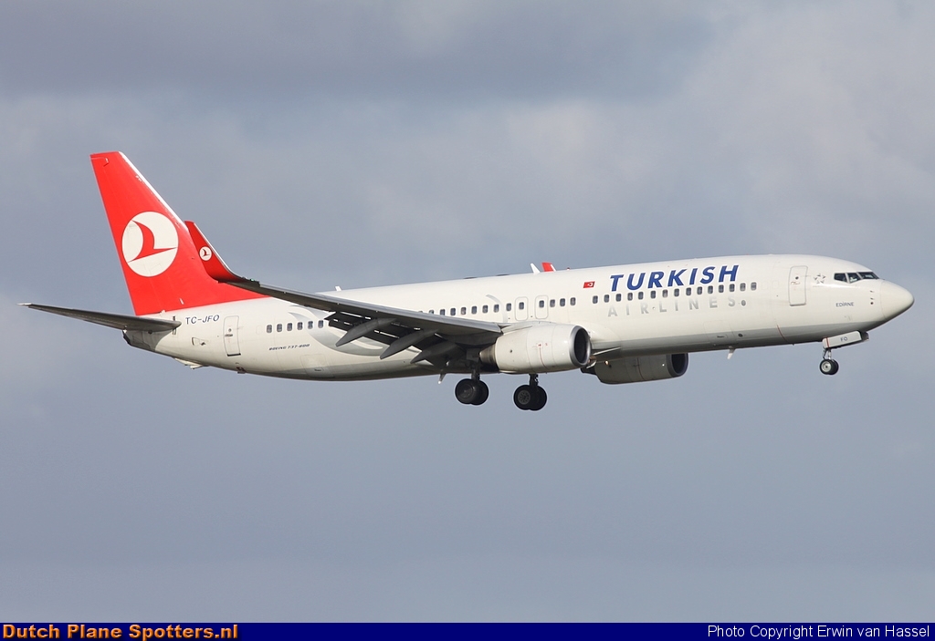 TC-JFO Boeing 737-800 Turkish Airlines by Erwin van Hassel