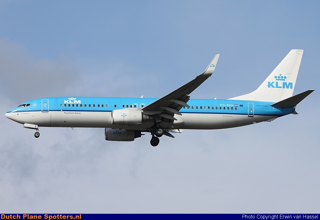 PH-BXH Boeing 737-800 KLM Royal Dutch Airlines by Erwin van Hassel