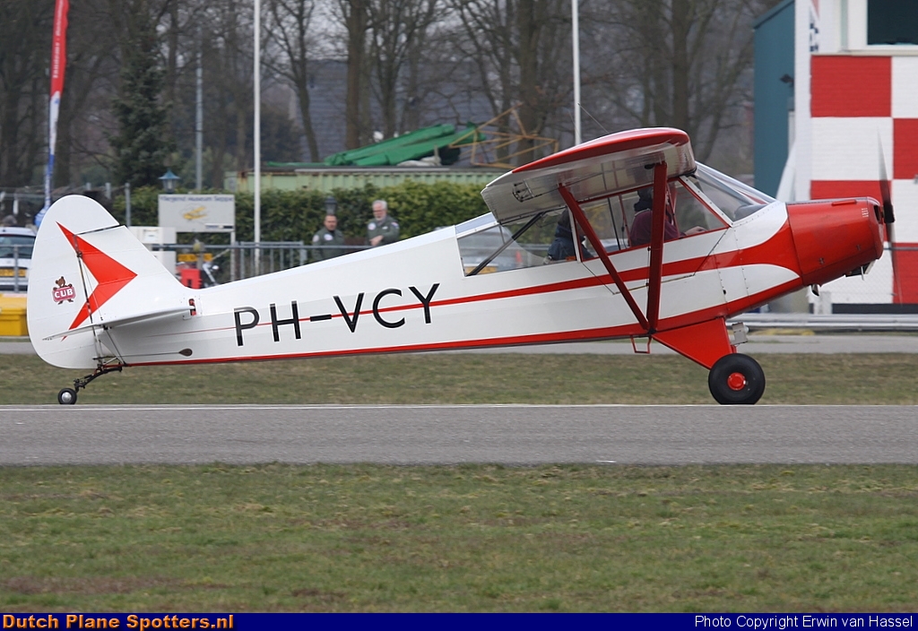 PH-VCY Piper PA-18 Super Cub Private by Erwin van Hassel