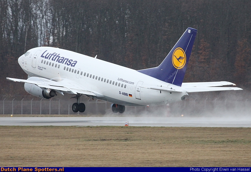 D-ABIB Boeing 737-500 Lufthansa by Erwin van Hassel