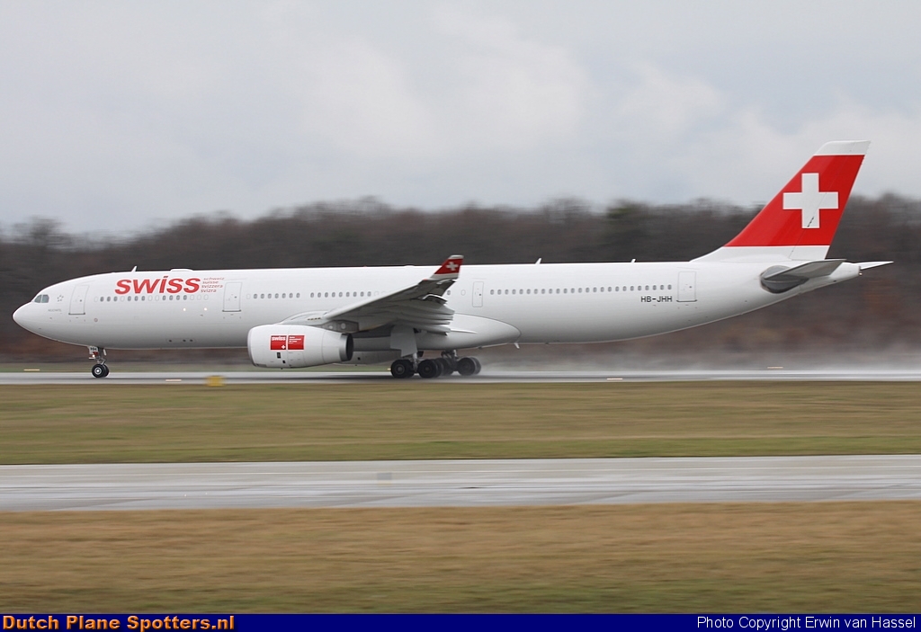 HB-JHH Airbus A330-300 Swiss International Air Lines by Erwin van Hassel