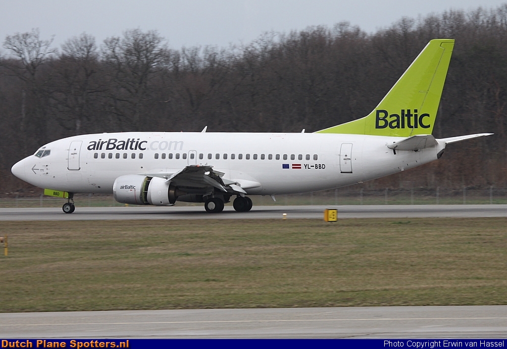 YL-BBD Boeing 737-500 Air Baltic by Erwin van Hassel