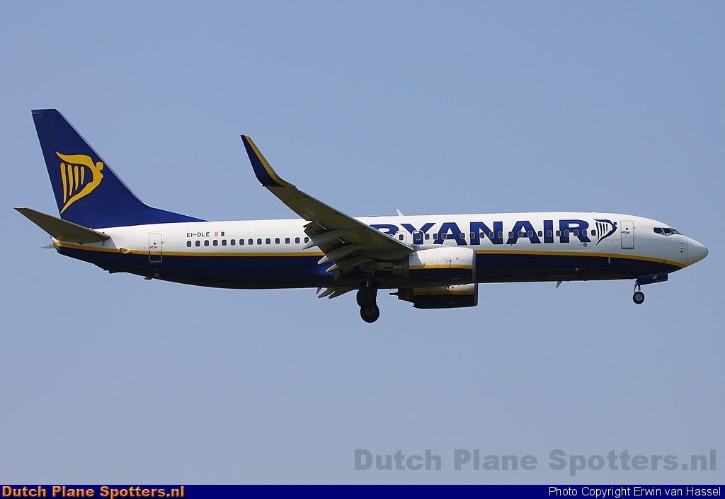 EI-DLE Boeing 737-800 Ryanair by Erwin van Hassel