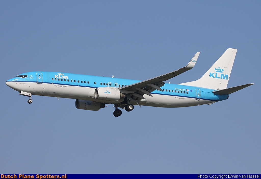 PH-BXM Boeing 737-800 KLM Royal Dutch Airlines by Erwin van Hassel