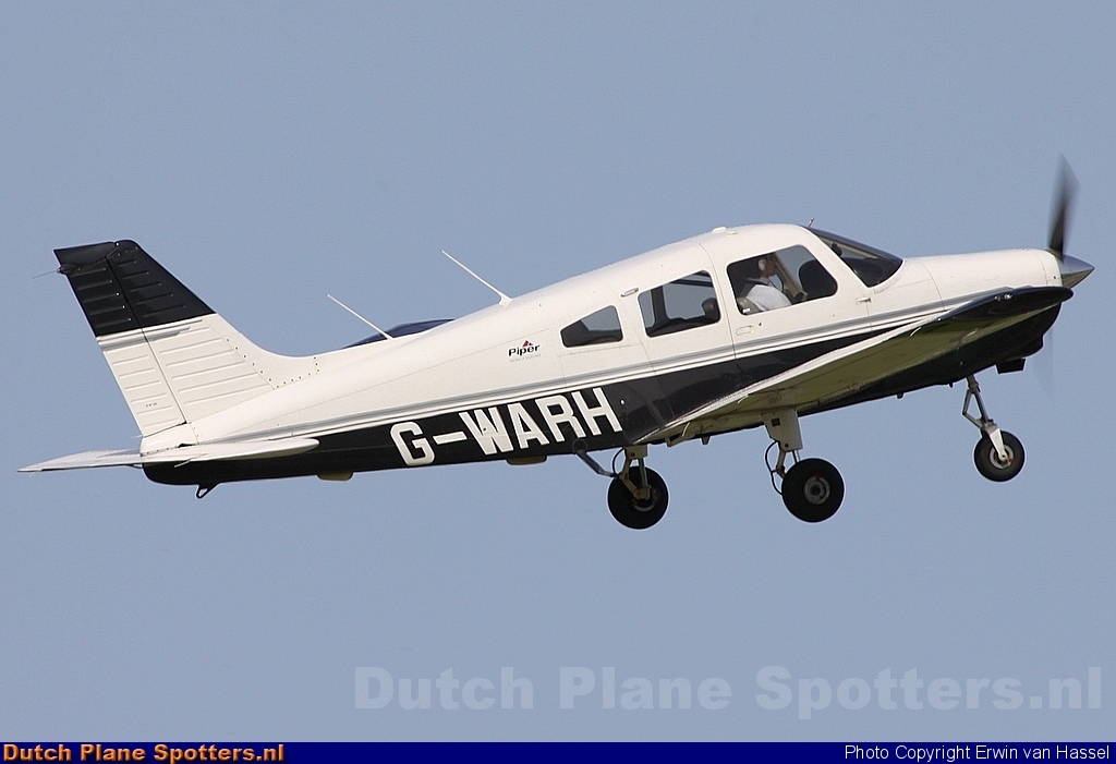 G-WARH Piper PA-28 Warrior III Private by Erwin van Hassel