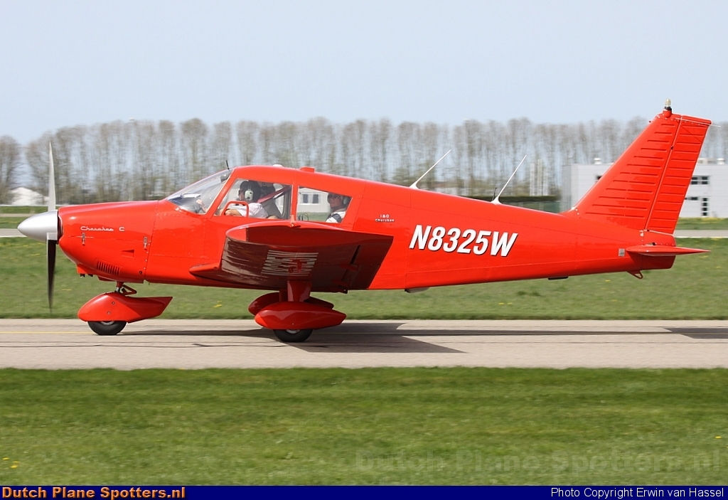N8325W Piper PA-28 Cherokee Private by Erwin van Hassel