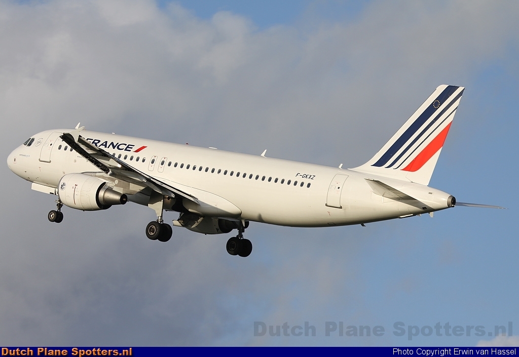 F-GKXZ Airbus A320 Air France by Erwin van Hassel